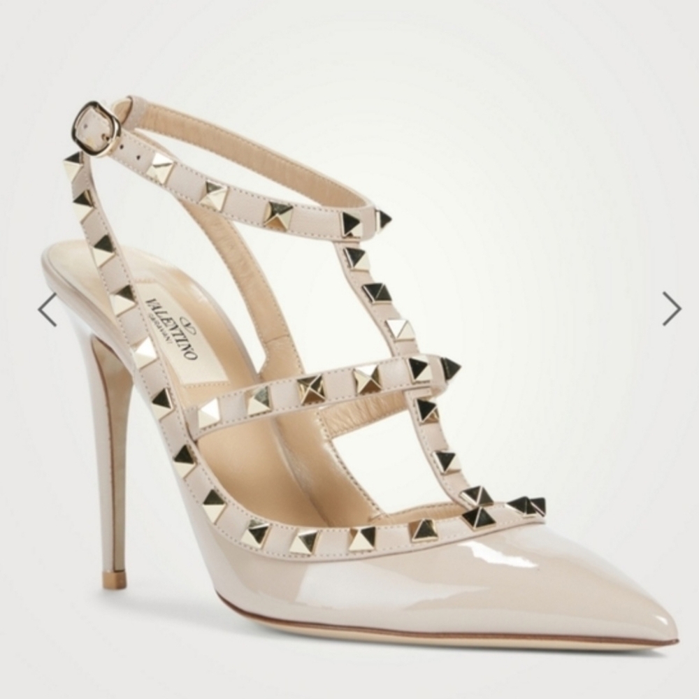 Valentino Garavani Patent Leather Studded Heels in Cream